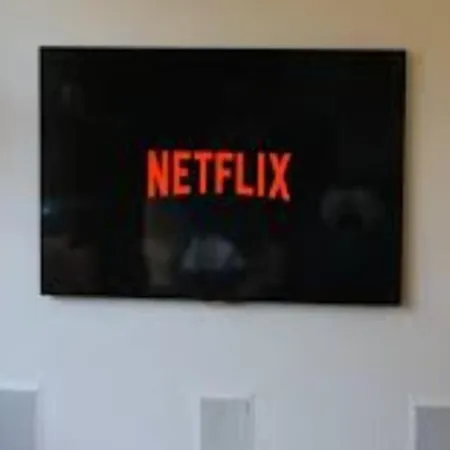 Newly Furnished & Cozy Duplex Netflix& Office